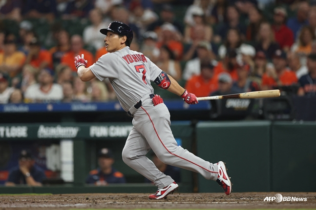 요시다 마사타카의 타격 모습. /AFPBBNews=뉴스1
