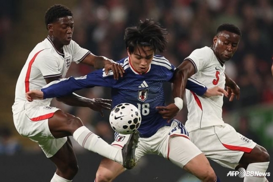 1일 오전 3시 45분(한국시간) 영국 런던의 웸블리 스타디움에서 열린 잉글랜드와 일본의 친선경기 중.