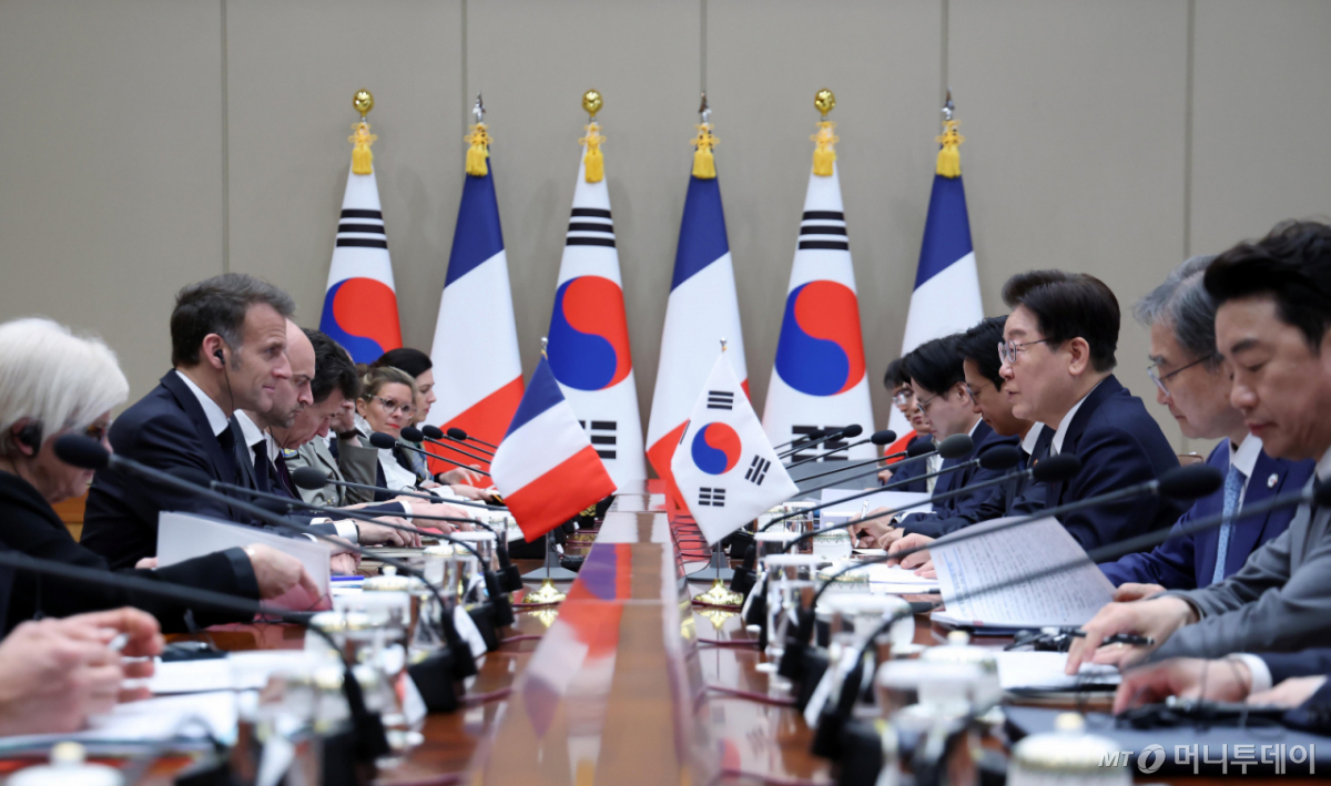 [서울=뉴시스] 고범준 기자 = 이재명 대통령이 3일 청와대에서 열린 한-프랑스 정상회담에서 발언하고 있다. 2026.04.03. bjko@newsis.com /사진=류현주