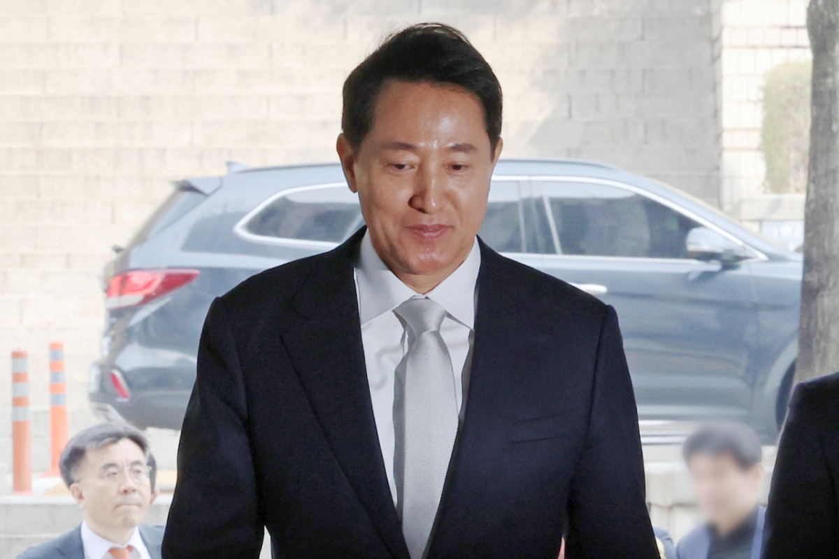 오세훈 서울시장이 3일 오전 서울 서초구 서울중앙지방법원에서 열린 여론조사비 대납 의혹 관련 5차 공판에 출석하고 있다. /사진=뉴시스