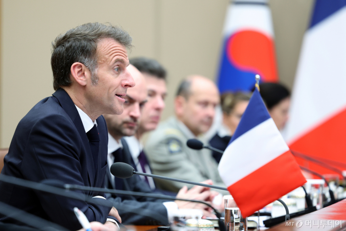 (서울=뉴스1) 허경 기자 = 에마뉘엘 마크롱 프랑스 대통령이 3일 청와대에서 열린 이재명 대통령과 확대 정상회담에서 발언하고 있다. 2026.4.3/뉴스1  Copyright © 뉴스1. All rights reserved. 무단 전재 및 재배포,  AI학습 이용 금지. /사진=(서울=뉴스1) 허경 기자