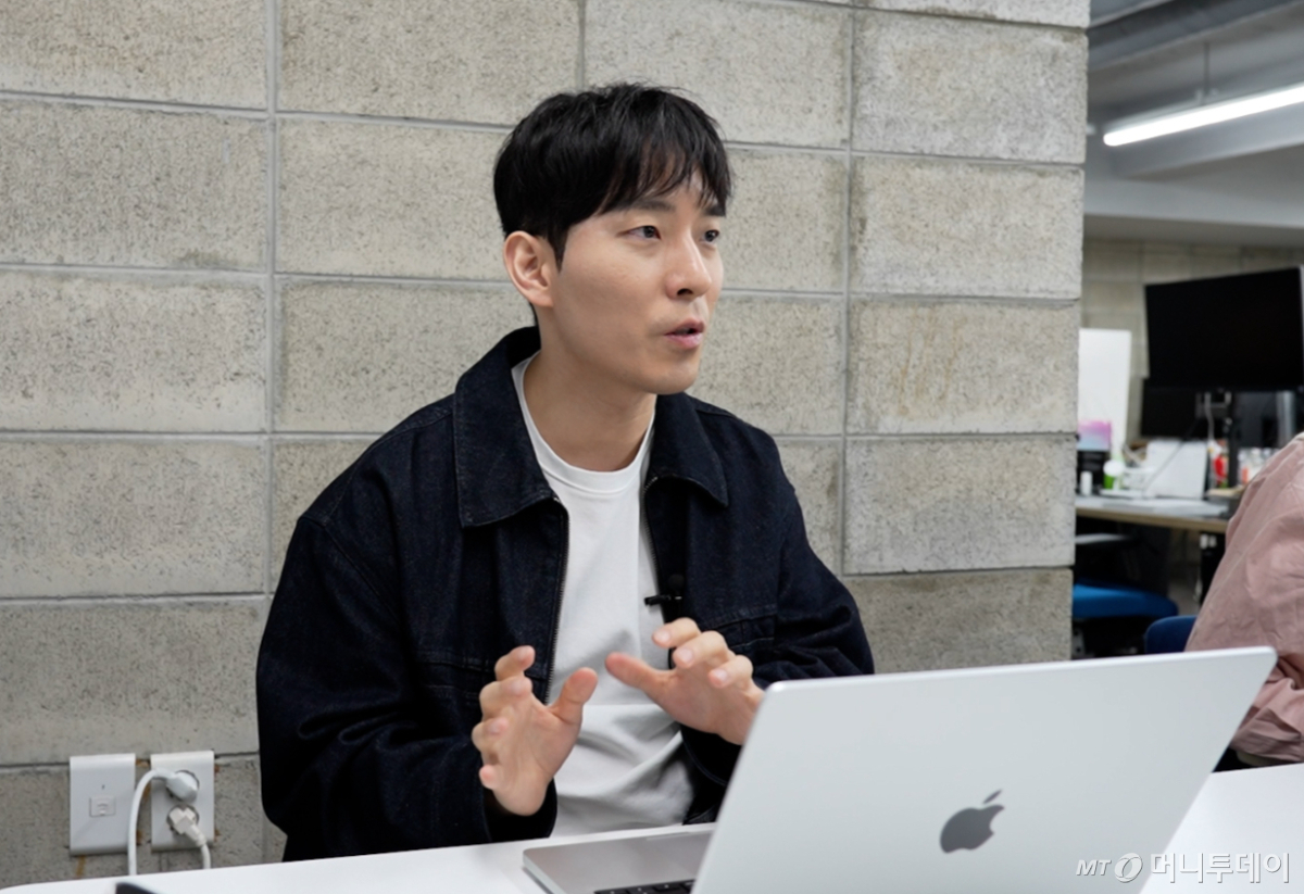 73만 구독자를 보유한 유튜브 크리에이터 조코딩을 지난 1일 서울 서초구 '대모산개발단' 사무실에서 만나 인터뷰했다./사진=김윤희 채널M PD