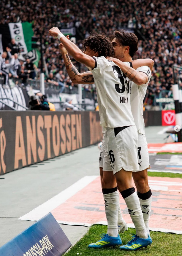 옌스 카스트로프(오른쪽). /사진=묀헨글라트바흐 공식 SNS 갈무리