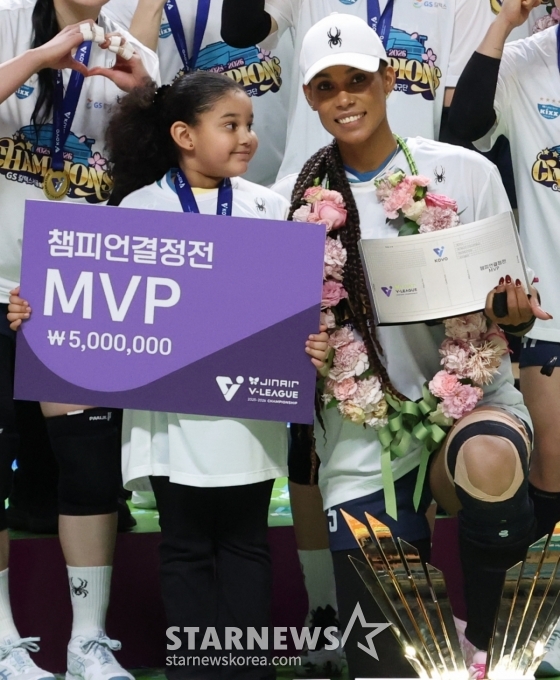 지젤 실바(왼쪽)와 딸 시아나. /사진=김진경 대기자