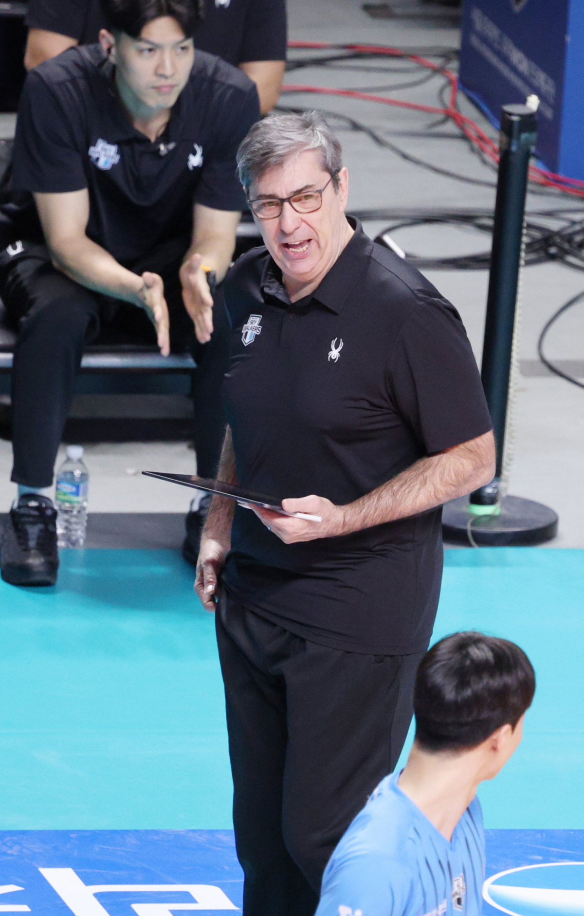 필립 블랑 현대캐피탈 감독(왼쪽). /사진=김진경 대기자