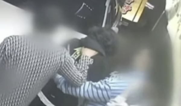 집단 폭행을 당해 숨진 고(故) 김창민 영화감독의 입원 당시 사진이 공개됐다. /사진=JTBC