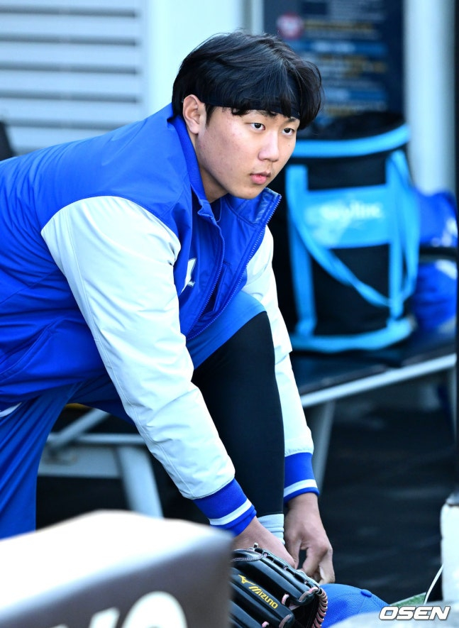 7일 경기 훈련을 위해 준비하고 있는 배찬승.