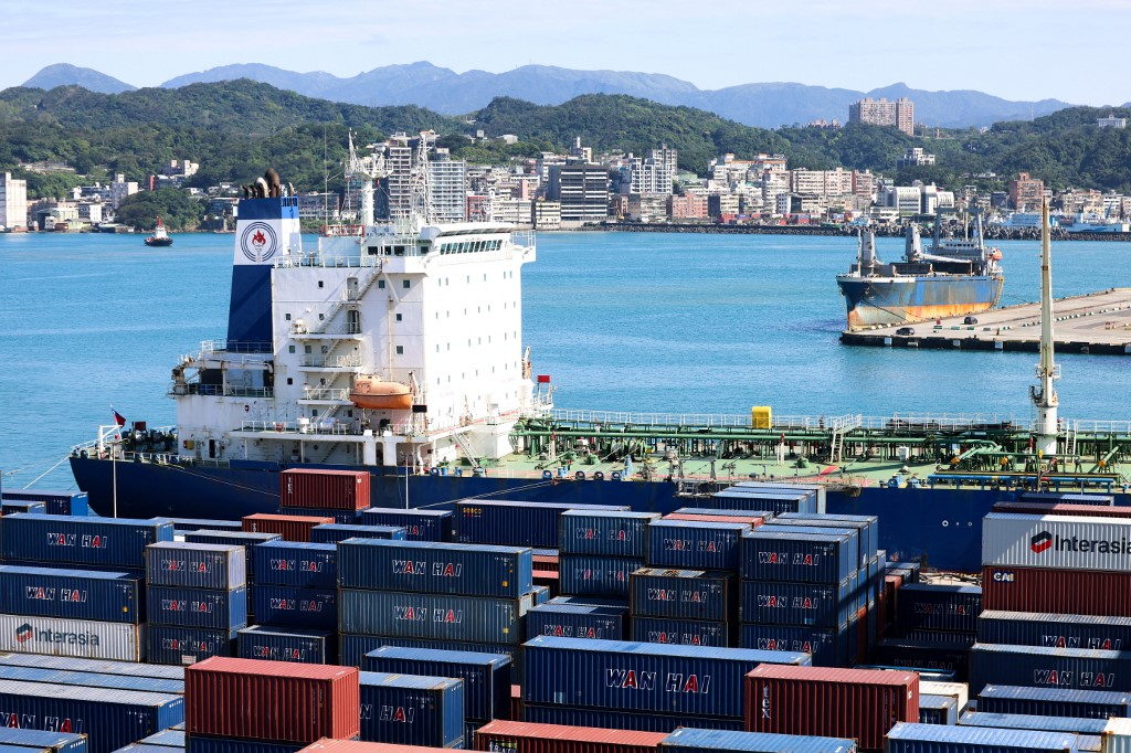 지난달 11일(현지시간) CPC코퍼레이션 소속 유조선이 2026년 3월 11일 대만 지룽항에 정박해 있다./AFPBBNews=뉴스1