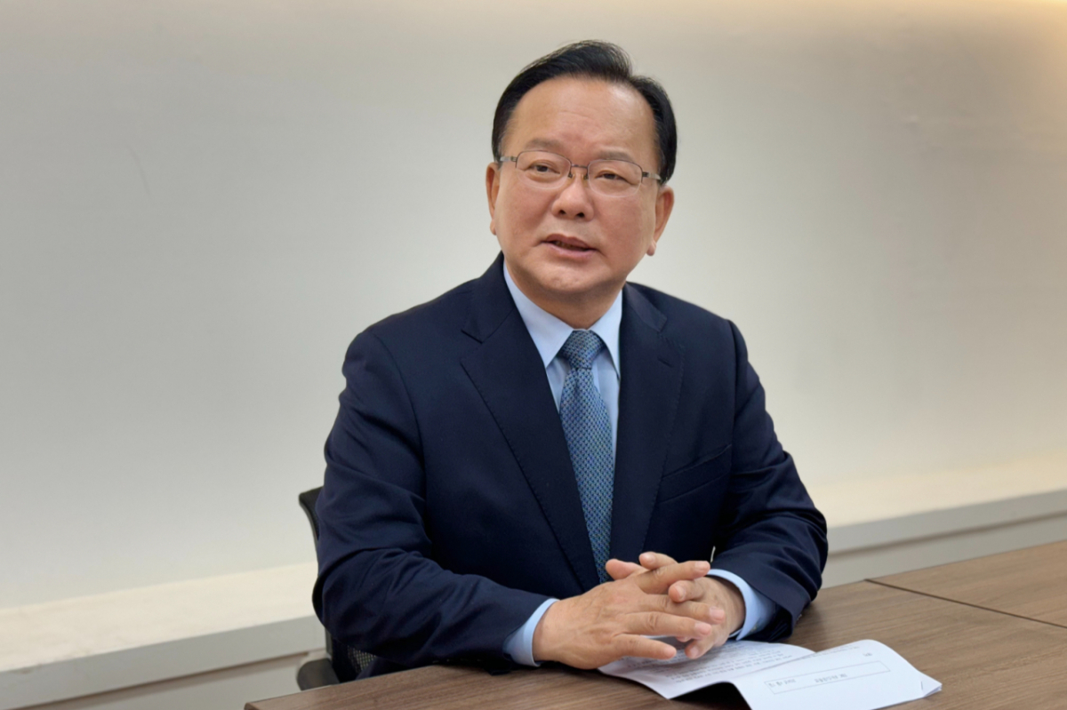 더불어민주당 대구시장 후보인 김부겸 전 국무총리가 9일 머니투데이 the300(더300)과의 인터뷰를 진행하고 있다. 제공=김부겸 대구시장 선거캠프