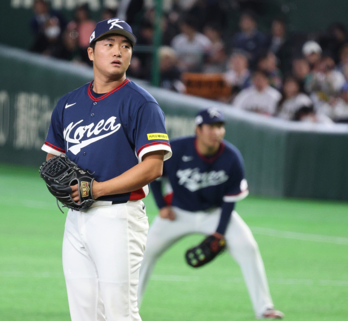 고우석이 지난달 7일 도쿄돔에서 열린 2026 WBC 도쿄POOL 대한민국과 일본 경기 6회말 등판해 투구를 준비하고 있다./사진=강영조 선임기자