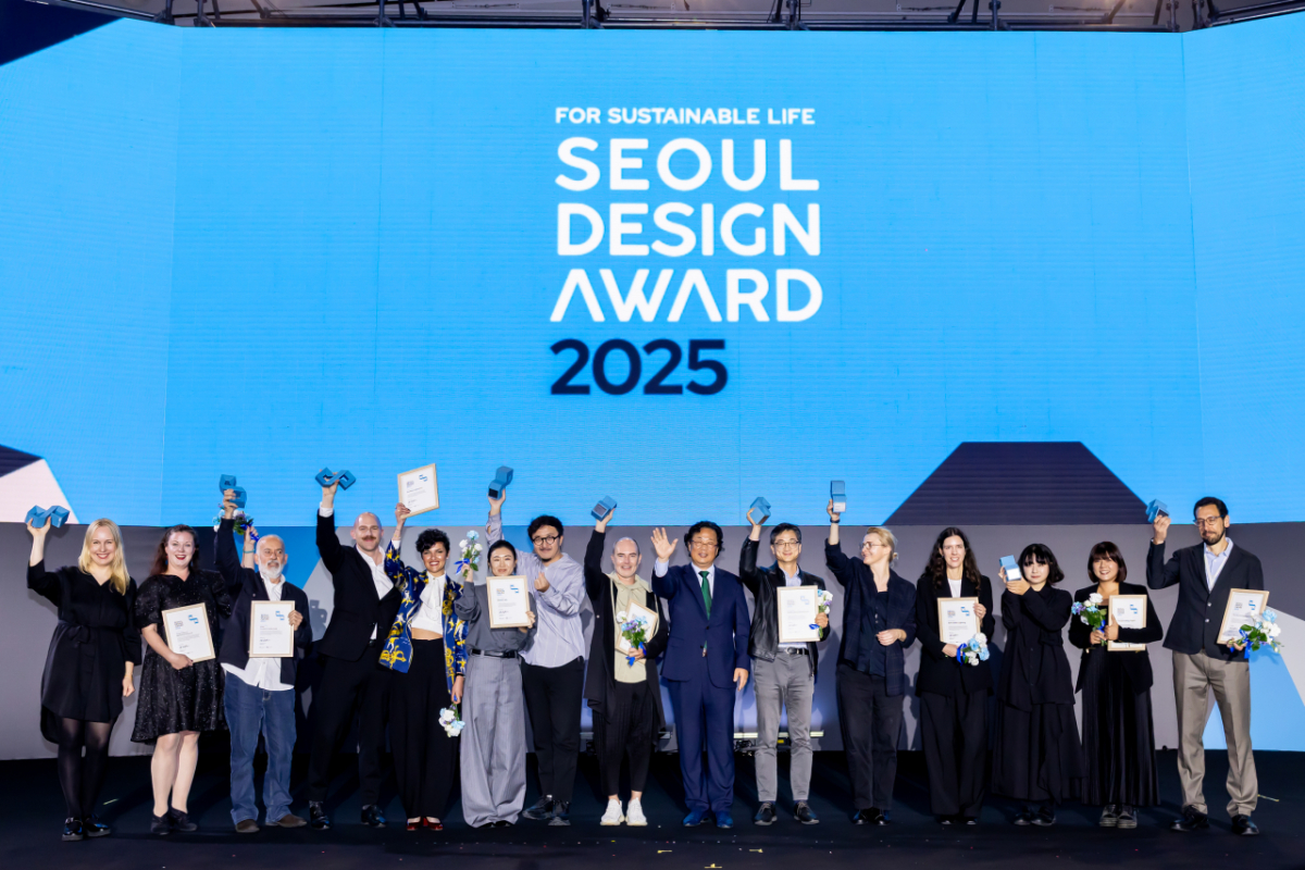 서울디자인어워드 수상자 단체사진 /사진제공=서울디자인재단