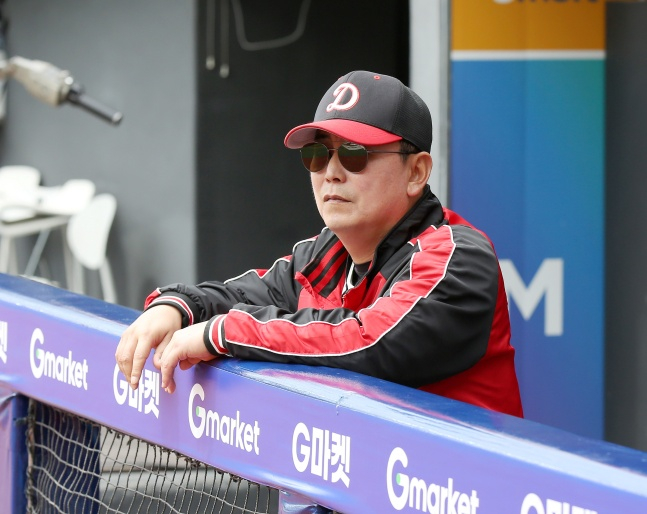 덕수고 정윤진 감독. /사진=SSG 랜더스 제공