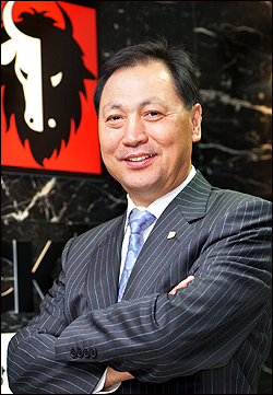 블랙야크 강태선 회장