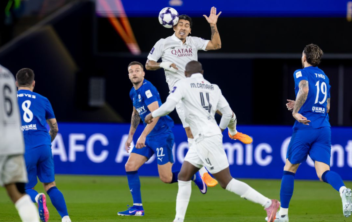 14일(한국시간) 사우디아라비아 제다의 프린스 압둘라 알파이살 스포츠 시티 스타디움에서 열린 2025-2026 아시아축구연맹(AFC) 챔피언스리그 엘리트(ACLE) 16강에서 알힐랄과 알사드의 경기 모습. /사진=AFC 제공