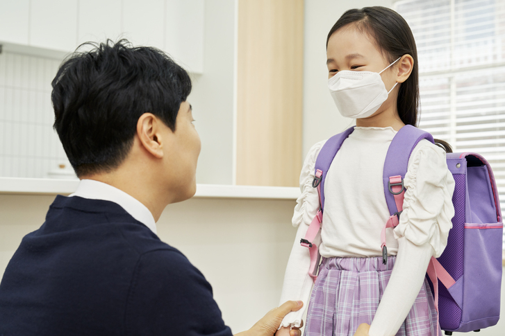 자녀의 초등학교 담임 교사가 남성이란 이유로 교체를 요구하고 싶다는 학부모의 글이 공분을 사고 있다. 사진은 기사 내용과 관련이 없음./사진=게티이미지뱅크.