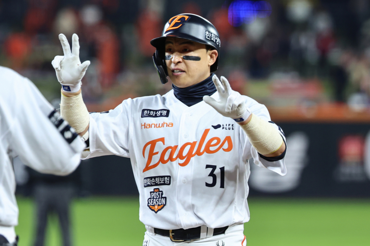 지난해 한화 이글스 소속 손아섭이 KBO리그 경기에서 안타를 때린 뒤 세리머니를 선보이는 모습. /사진=뉴스1 