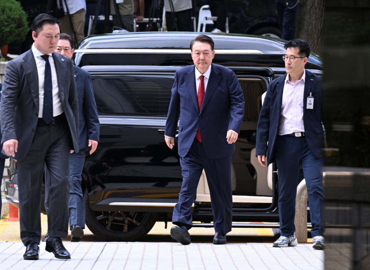 윤석열 전 대통령이 지난해 7월9일 오후 서울 서초구 서울중앙지방법원에서 열린 구속 전 피의자 심문(영장실질심사)에 출석하고 있다. /사진=뉴시스
