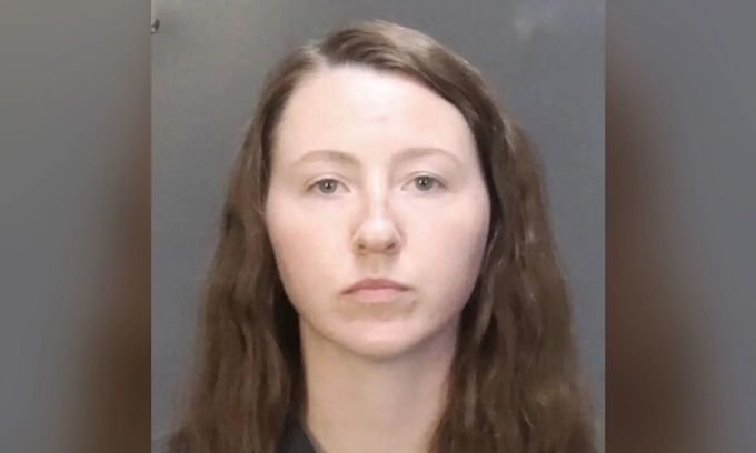 전직 고등학교 교사가 10대 소년 2명과 부적절한 성관계를 가졌다고 인정했다./사진=맥클레넌 카운티 보안관 사무소