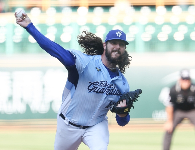 애런 윌커슨. /사진=푸방 가디언스 공식 SNS