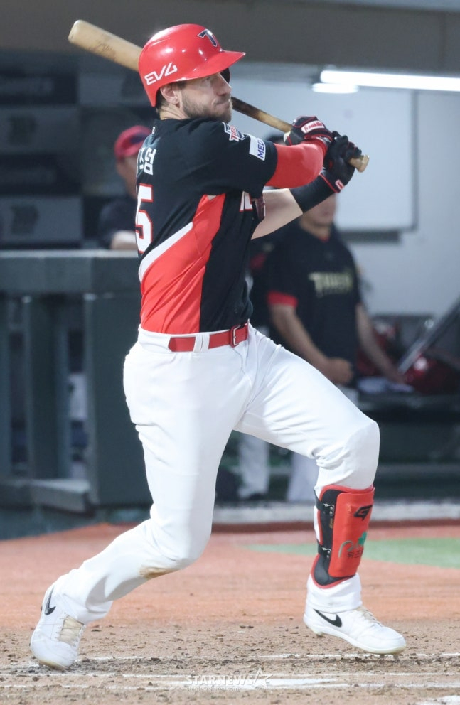 2025시즌 위즈덤의 모습. /사진=김진경 대기자