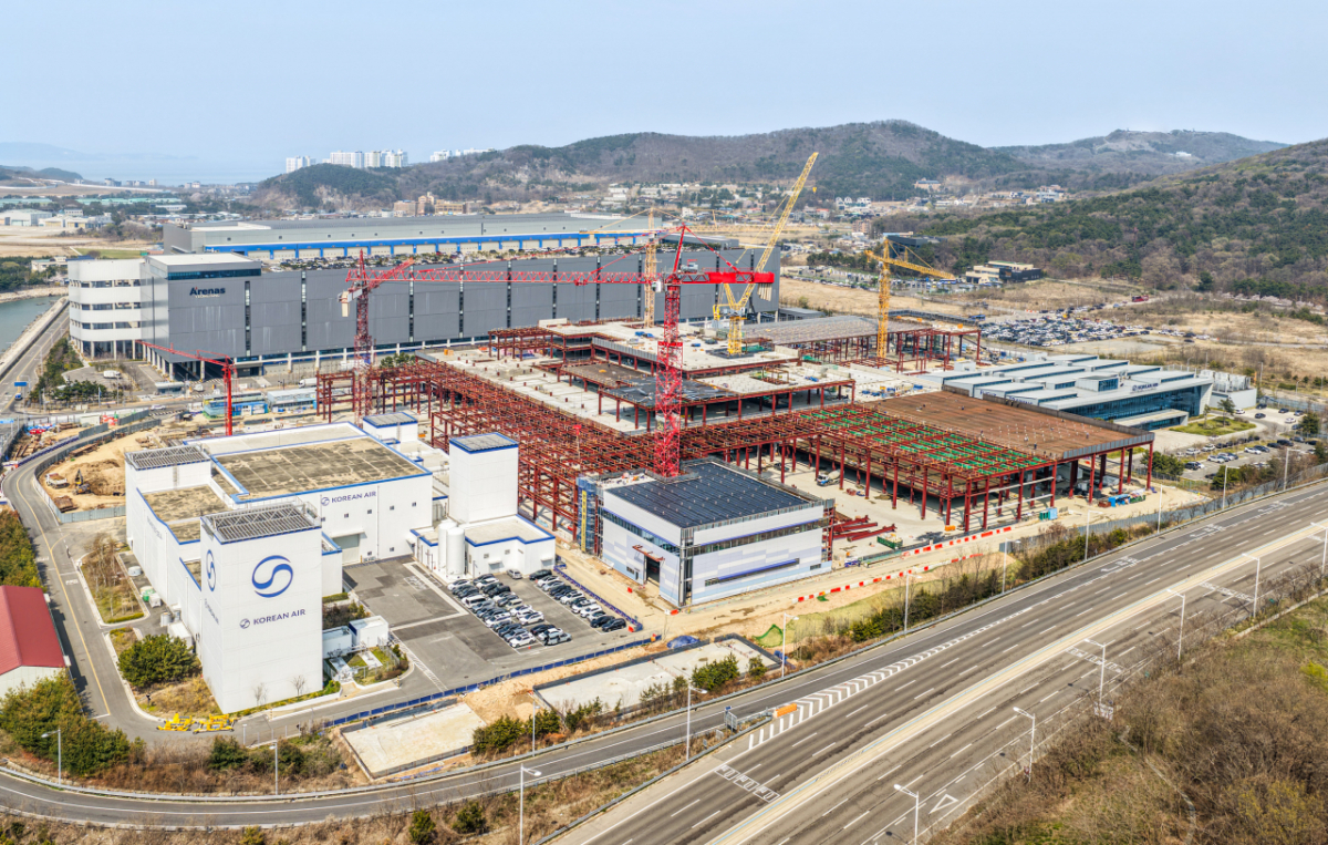 대한항공의 엔진 테스트 셀(ETC), 신(新) 엔진 정비 공장 증축 공사 현장, 운항훈련센터 전경./사진제공=대한항공
