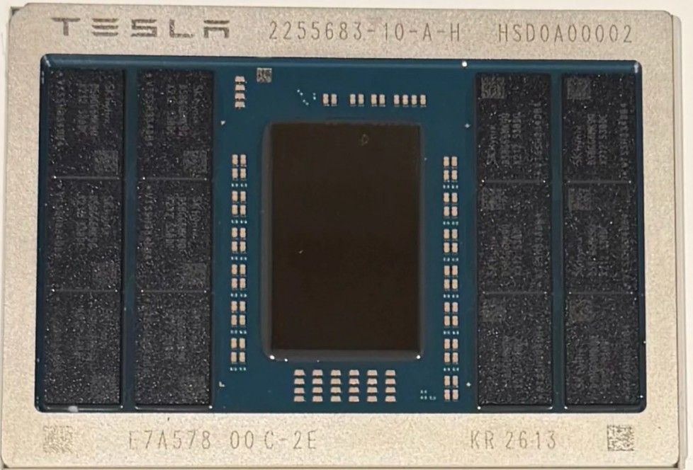 테슬라 AI5 칩 /사진=소셜 미디어 X
