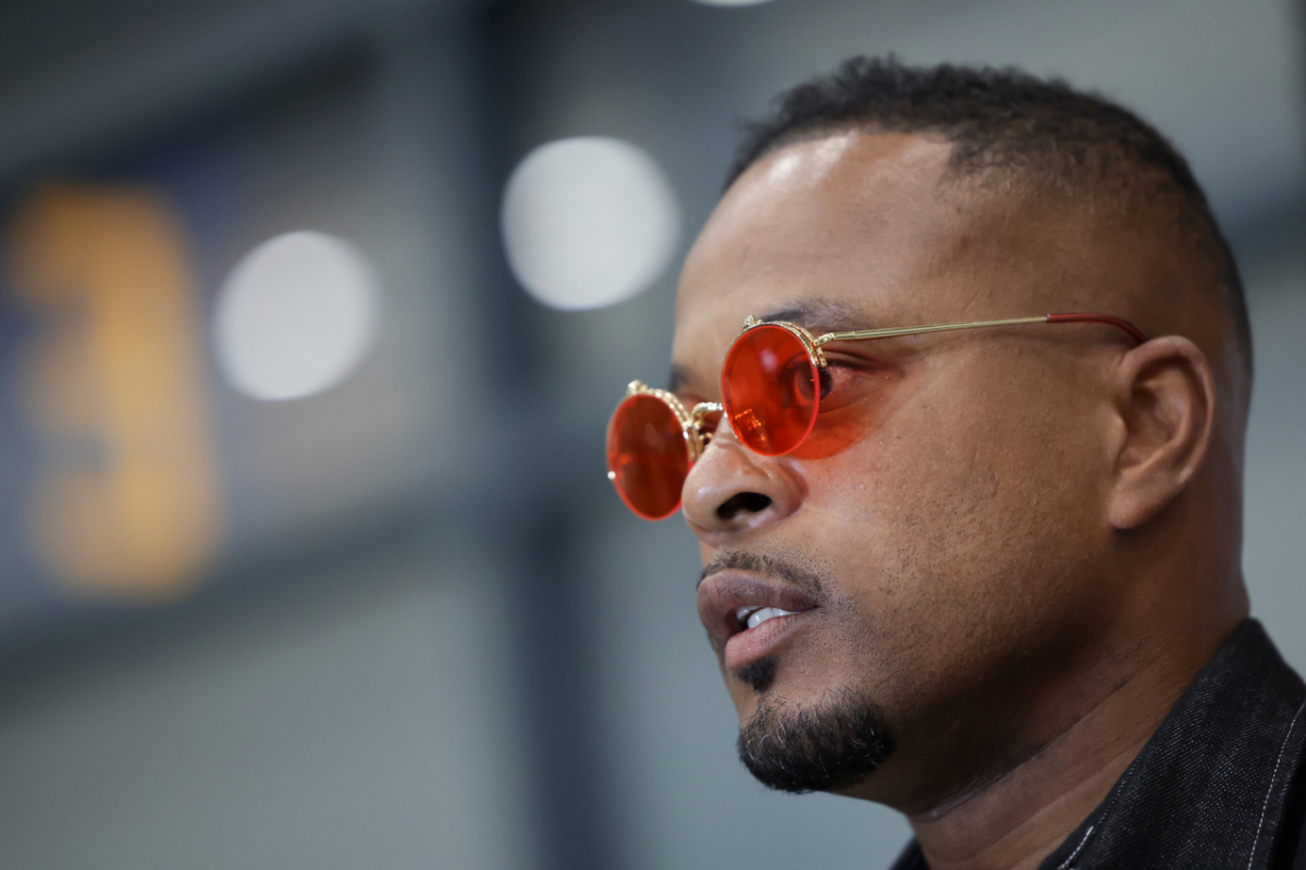 16일 인천국제공항을 통해 입국한 파트리스 에브라. /사진=프레인스포츠 제공