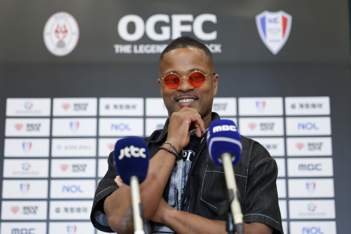 16일 인천국제공항을 통해 입국한 파트리스 에브라. /사진=프레인스포츠 제공