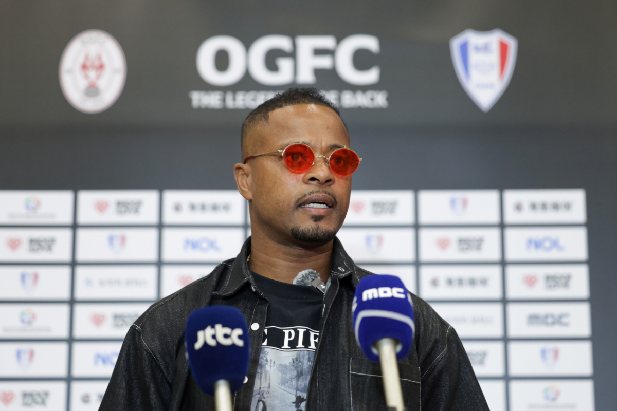 16일 인천국제공항을 통해 입국한 맨체스터 유나이티드·프랑스 국가대표 출신 파트리스 에브라. /사진=슛포러브 제공