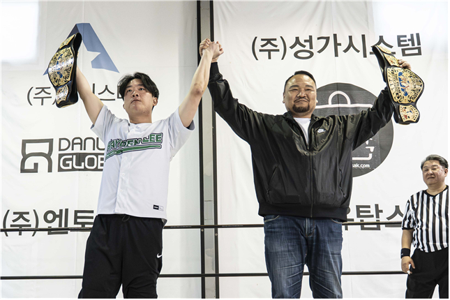 WWA와 AKW가 한솥밥을 먹는다. /사진=대한프로레슬링연맹 제공