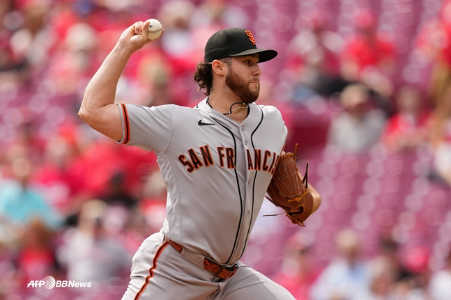 승리 투수가 된 랜던 루프. /AFPBBNews=뉴스1