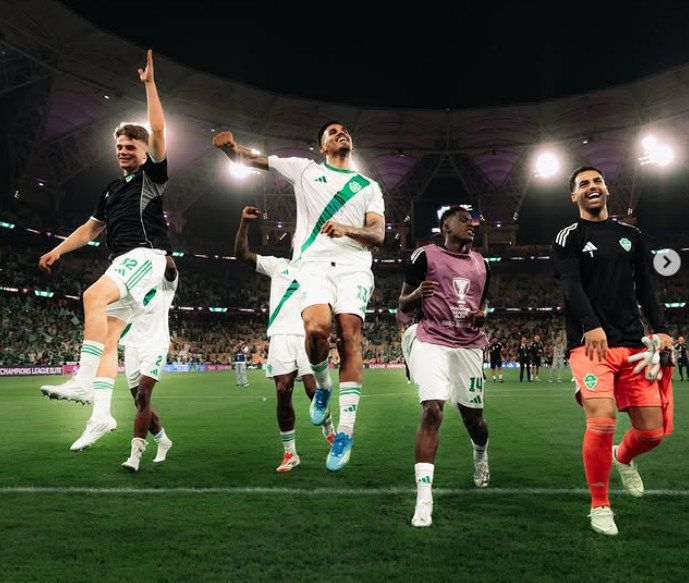 경기 후 기뻐하는 알 아흘리 선수들. /사진=알 아흘리 공식 SNS 갈무리