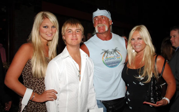 헐크 호건 가족들. /사진=더선 갈무리