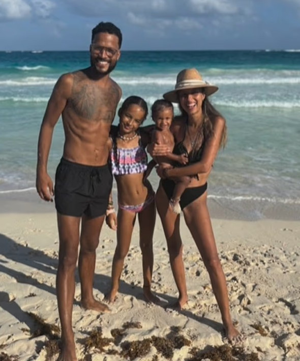 조 톰슨 가족의 모습. /사진=데일리 메일 갈무리