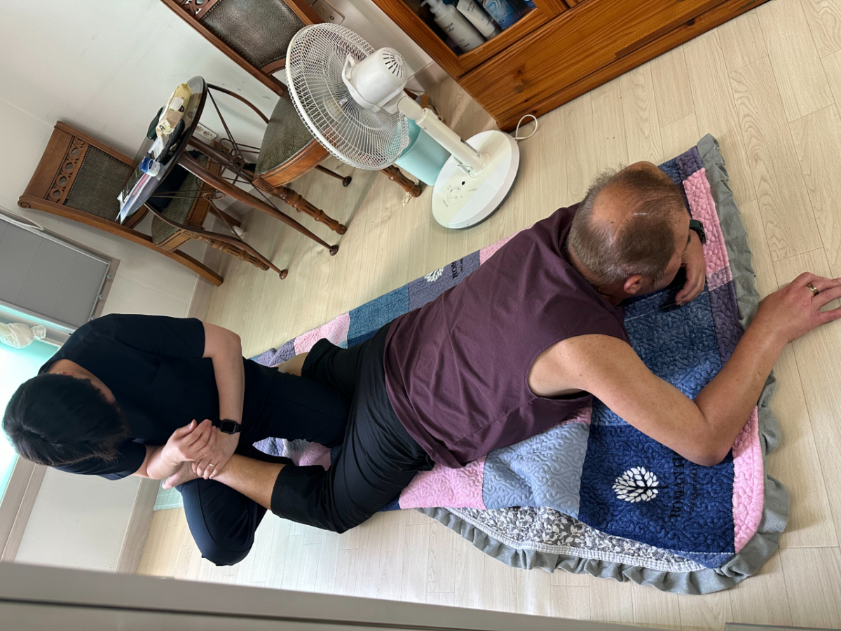 누구나 돌봄 재활돌봄 서비스 현장./사진제공=시흥시