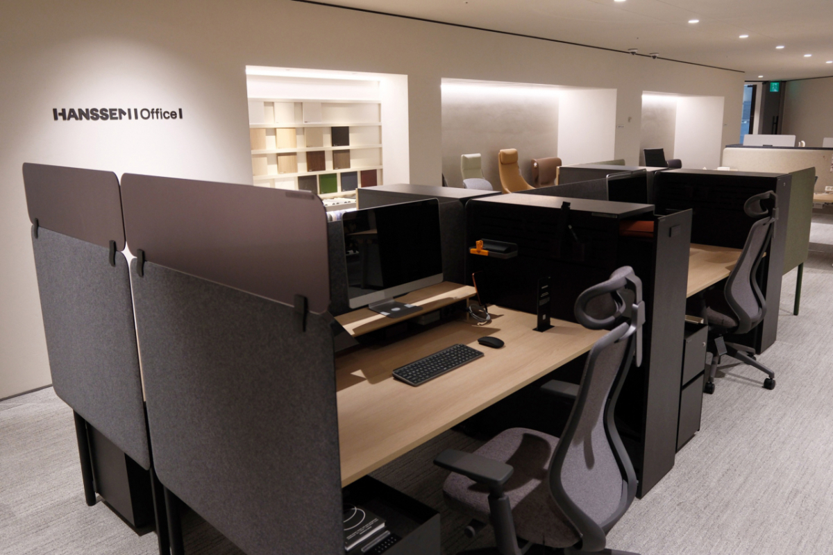 한샘의 오피스 가구 라인업 '이머전' 시리즈. 서울 강남구 논현동 가구거리에 전용 쇼룸을 마련하며 시장 공략에 나선다. /사진제공=한샘