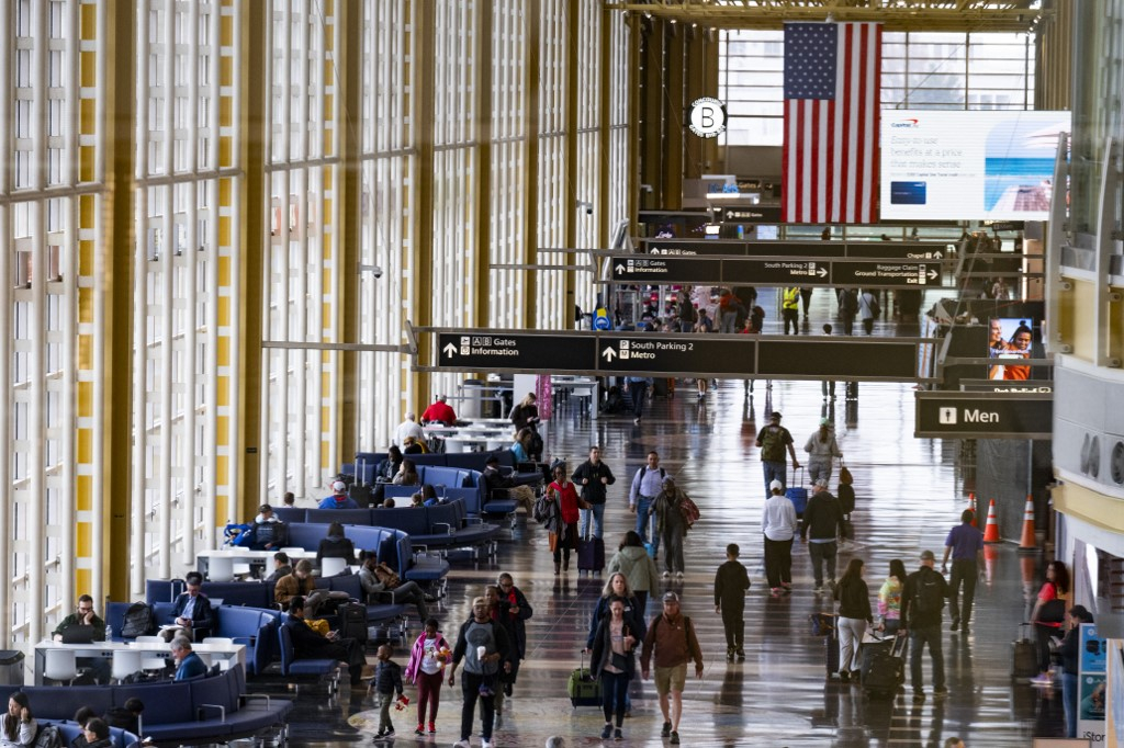 지난달 30일(현지시간) 미국 워싱턴DC의 로널드 레이건 국제공항 제2터미널 전경/AFPBBNews=뉴스1