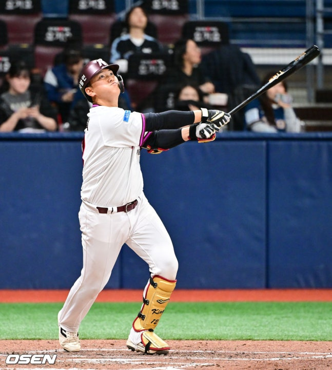 5회 결승 타점의 주인공 김건희.