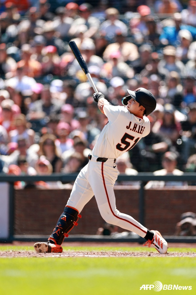 샌프란시스코 이정후가 안타를 치고 있다. /AFPBBNews=뉴스1