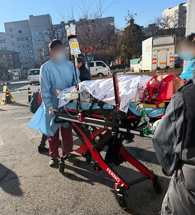 래퍼 우디 고차일드가 3층 옥상 추락 사고 이후 근황을 전했다. /사진=우디 고차일드 인스타그램