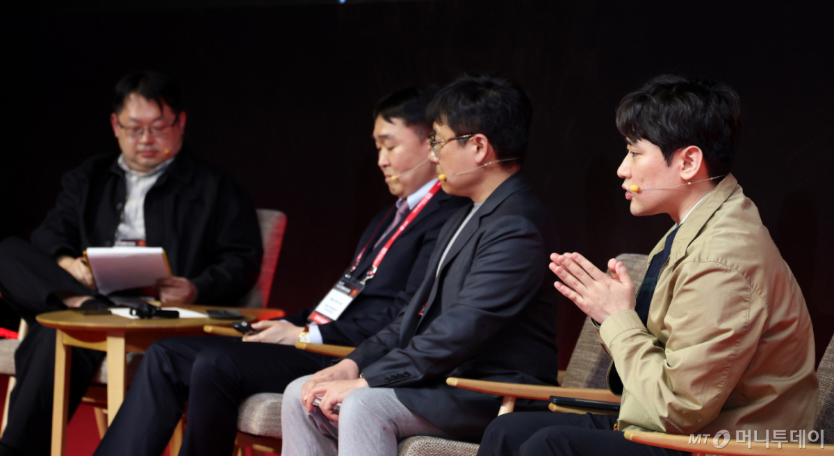 이승철 스텔라비전 대표이사가 24일 영등포구 콘래드 서울에서 머니투데이 주최로 진행된 '2026 키플랫폼' 특별세션4 '제1회 K-우주포럼: 뉴스페이스 시대 기회와 도전-뉴스페이스 기폭제, 에이전트 AI' 패널토론에서 발언을 하고 있다. /사진=김창현 기자 chmt@