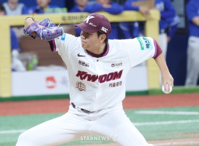 8회 1, 3루 기회를 막은 박정훈. /사진=김진경 대기자