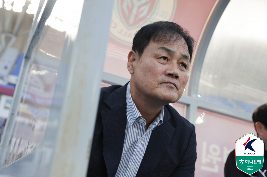 최윤겸 용인FC 감독. /사진=한국프로축구연맹 제공