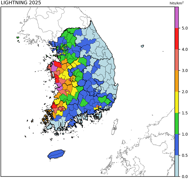 2025년 시·군·구별 단위면적 당 낙뢰 발생 횟수 분포. /사진=기상청 제공.