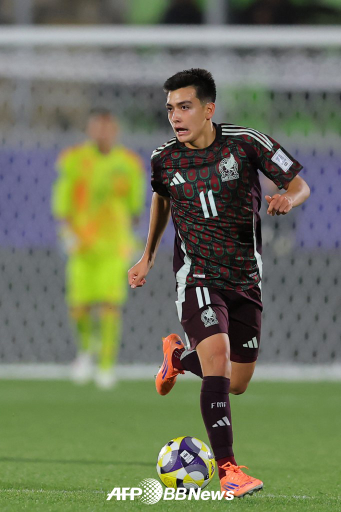 지난해 2025 국제축구연맹(FIFA) 20세 이하(U-20) 월드컵 당시 질베르토 모라. /AFPBBNews=뉴스1