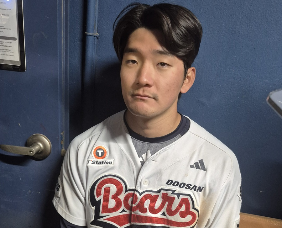 안재석이 29일 삼성전 후 인터뷰를 하고 있다. /사진=신화섭 기자