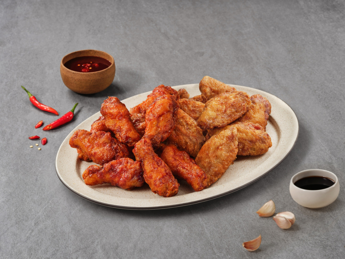 교촌 '반반윙박스'/사진=교촌치킨