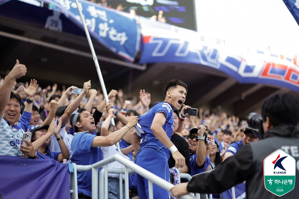 헤이스가 부산 아이파크전 결승골을 터트리고 세리머니하고 있다. /사진=한국프로축구연맹 제공