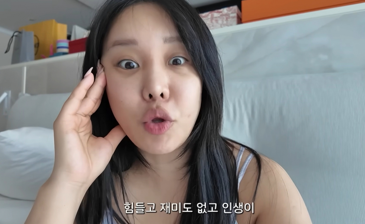 유튜버 랄랄이 성인 ADHD와 산후우울증으로 인해 2년간 알코올 의존증을 겪어야 했던 가슴 아픈 사연을 고백했다/사진=유튜브 '랄랄' 갈무리