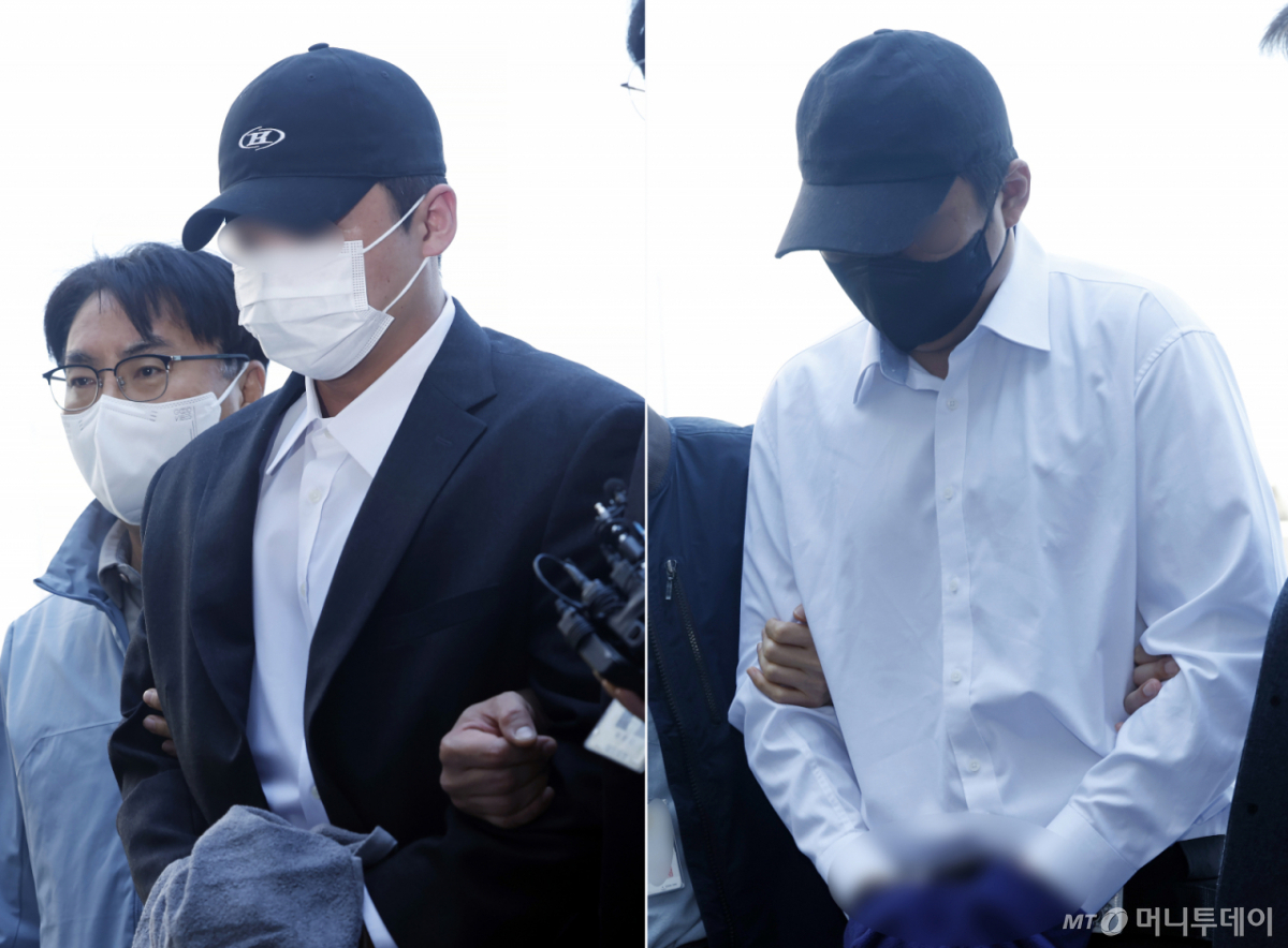 고(故) 김창민 영화감독을 폭행해 숨지게 한 혐의를 받는 피의자 A씨와 B씨 2명이 4일 오전 경기도 남양주시 다산중앙로 의정부지법 남양주지원으로 구속 전 피의자 심문(영장실질심사)을 받기 위해 들어오고 있다. A씨와 B씨는 지난해 10월 20일 오전 1시쯤 발달장애 아들과 함께 경기 구리시 한 식당을 찾은 김 감독을 폭행해 숨지게 한 혐의를 받는다./사진=뉴스1